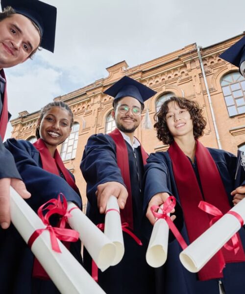 Estudia Ingeniería en Sistemas en la Universidad Latina y prepárate para el futuro digital